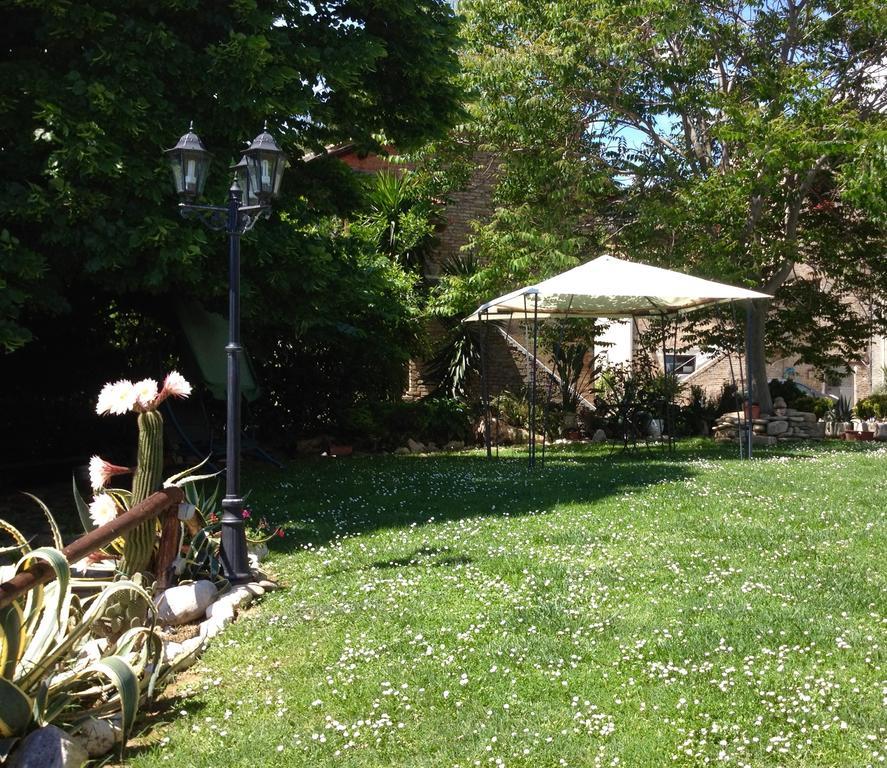 Maison Diamanti Castel di Lama Exterior foto